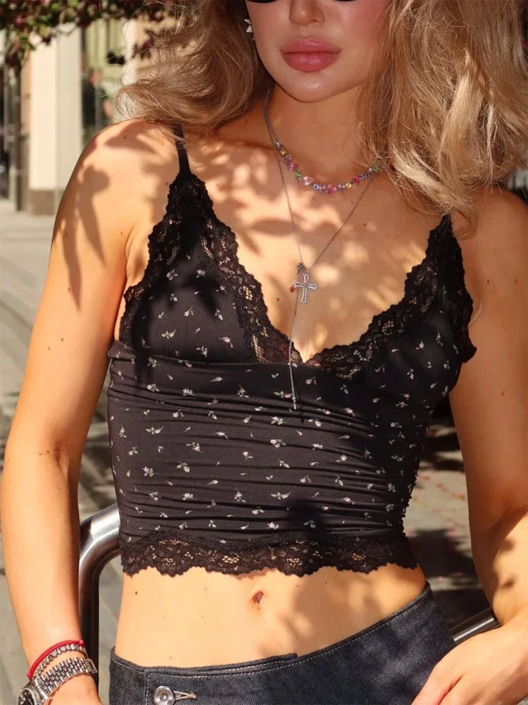 Black Tiny White Floral Lace Trim 2 Piece Short Lingerie Set Elegant Strap Cami Top Y2k Women Boyshorts 2026 Sleepwear Nightwear
Black Tiny White Floral Lace Trim 2 Piece Short Lingerie Set Elegant Strap Cami Top Y2k Women Boyshorts 2026 Sleepwear Nightwear
