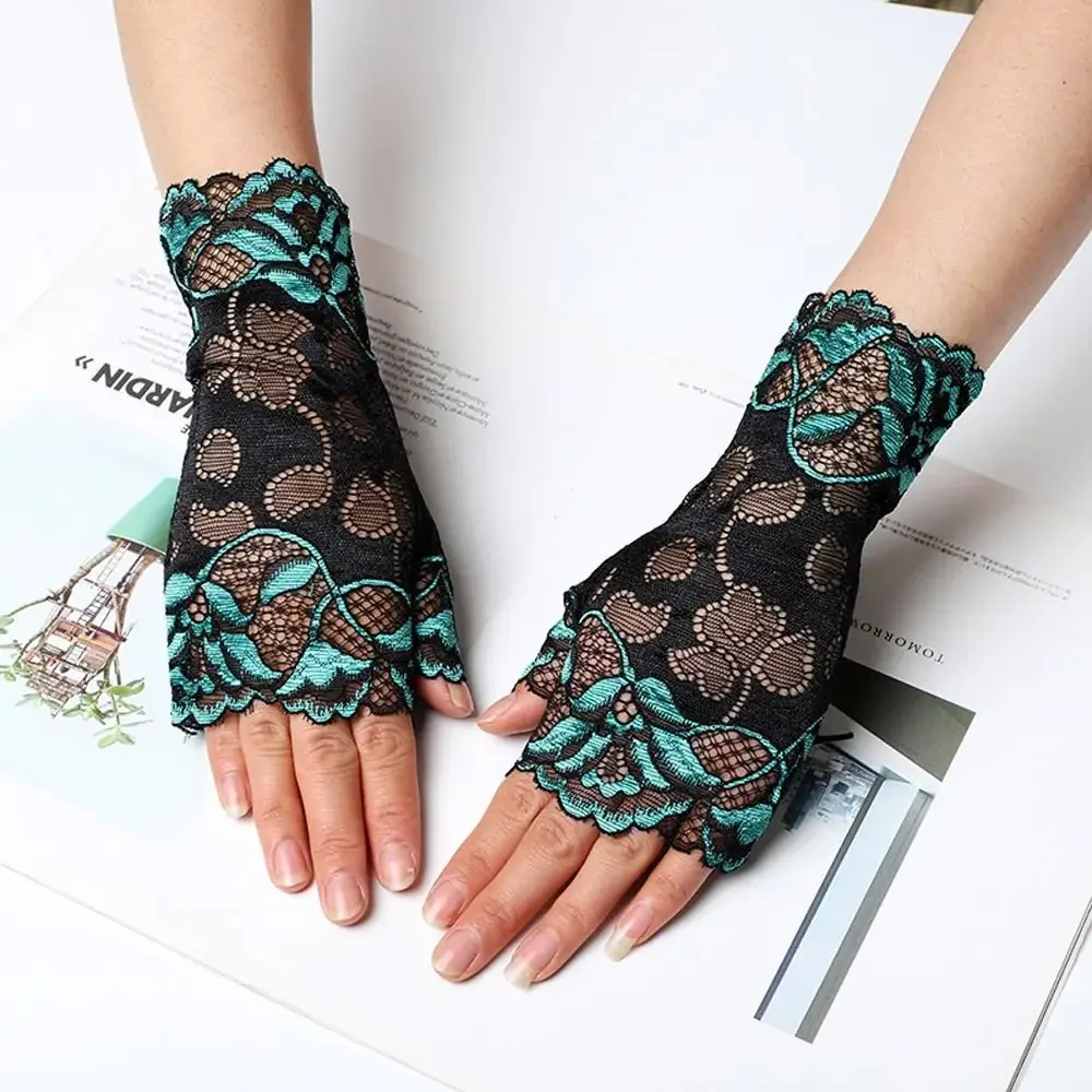 New Lace Gloves Women Sunscreen Half Finger Sexy Elastic Ultra-Thin Driving Gloves Fingerless Embroidered Gloves Summer Mittens
New Lace Gloves Women Sunscreen Half Finger Sexy Elastic Ultra-Thin Driving Gloves Fingerless Embroidered Gloves Summer Mittens