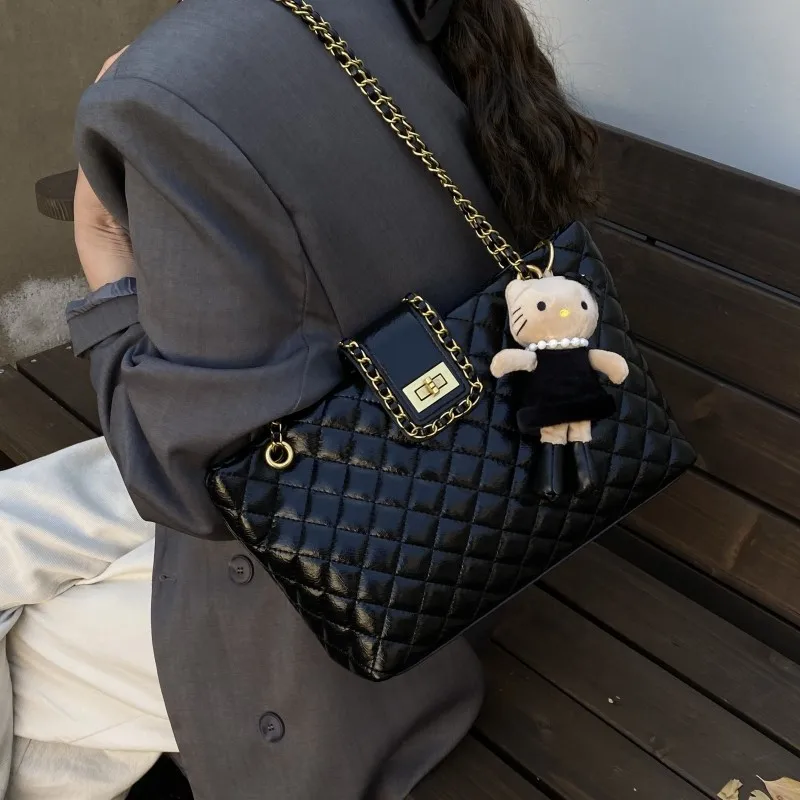 Популярные классические элегантные кожаные сумки для женщин, известная дизайнерская сумка через плечо с системой безопасной закрытия
Популярные классические элегантные кожаные сумки для женщин, известная дизайнерская сумка через плечо с системой безопасной закрытия