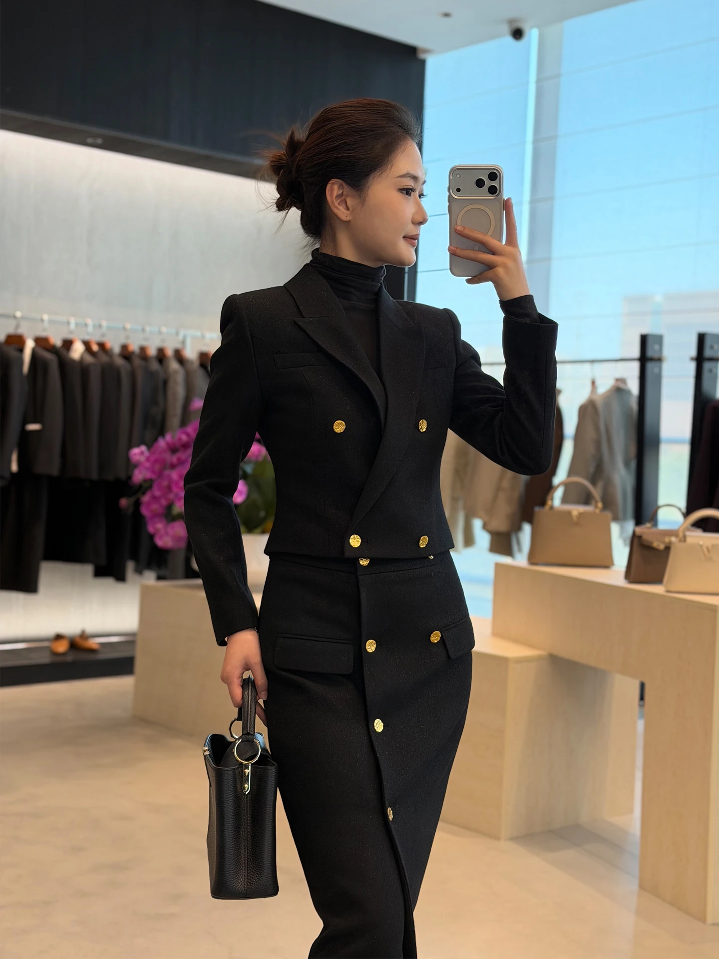 Женский деловой костюм-двойка Ele Commute: пиджак и юбка из тонкой шерсти с длинными рукавами для офиса
Женский деловой костюм-двойка Ele Commute: пиджак и юбка из тонкой шерсти с длинными рукавами для офиса