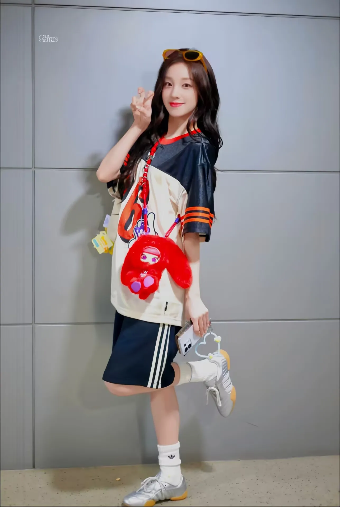 POP MART MOLLY X YUQI 1/8 ACTION FIGURE Series Co-branded Genuine Blind Box Toys Guess Bag Mystery Box Anime Figure Gift
POP MART MOLLY X YUQI 1/8 ACTION FIGURE Series Co-branded Genuine Blind Box Toys Guess Bag Mystery Box Anime Figure Gift