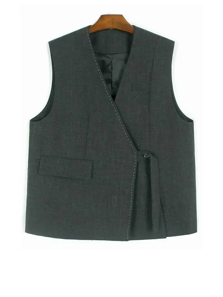 Women Gray Topstitched Ribbon Big Size Elegant Vest New V-collar Sleeveless Fashion Tide Spring Autumn
Women Gray Topstitched Ribbon Big Size Elegant Vest New V-collar Sleeveless Fashion Tide Spring Autumn
