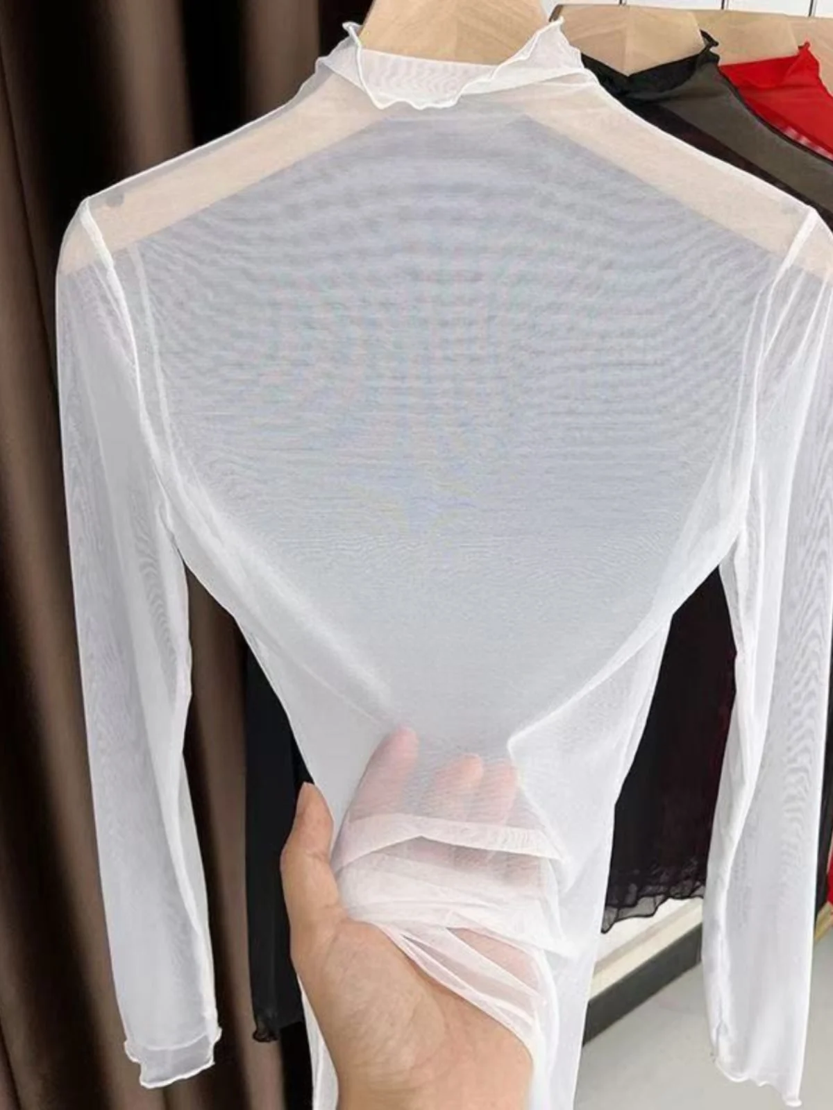 High Collar Lace Base Shirt Women Spring Autumn Fashion Thin Long Sleeve Mesh Shirt See through Net Top Polyester Fiber
High Collar Lace Base Shirt Women Spring Autumn Fashion Thin Long Sleeve Mesh Shirt See through Net Top Polyester Fiber