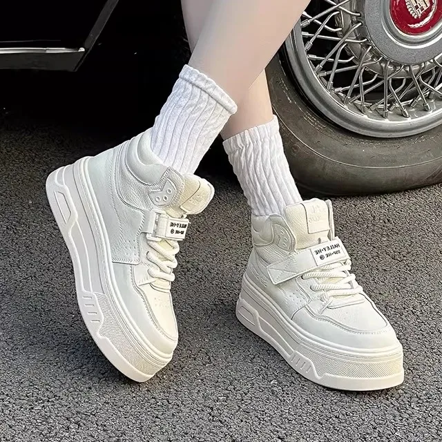 Women's Thick Bottomed Genuine Leather Slip-On Shoes Fashionable Casual High Tops with Fleece Inner New Style Sporty
Women's Thick Bottomed Genuine Leather Slip-On Shoes Fashionable Casual High Tops with Fleece Inner New Style Sporty