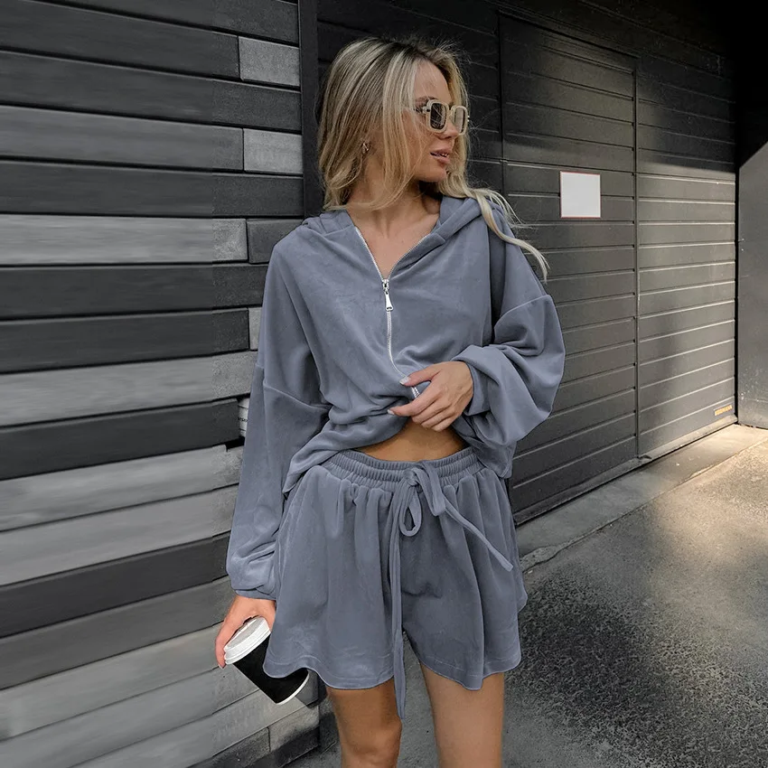 2025 Spring Autumn Women Two-pieces Shorts Sets Long Sleeves Zipper Hooded Coat+High Waist Loose Drawstring Shorts Two Piece Set
2025 Spring Autumn Women Two-pieces Shorts Sets Long Sleeves Zipper Hooded Coat+High Waist Loose Drawstring Shorts Two Piece Set