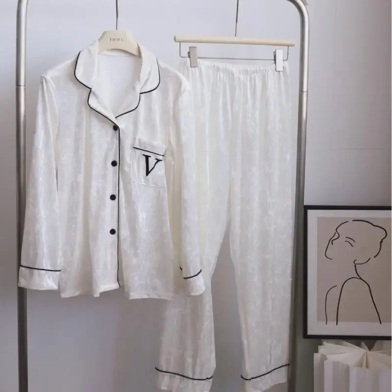 Женская осенне-зимняя домашняя одежда Pijama Mujer, рубашка с длинными рукавами, брюки, одежда для дома, теплая велюровая одежда для сна, однотонные пижамы Femme
Женская осенне-зимняя домашняя одежда Pijama Mujer, рубашка с длинными рукавами, брюки, одежда для дома, теплая велюровая одежда для сна, однотонные пижамы Femme