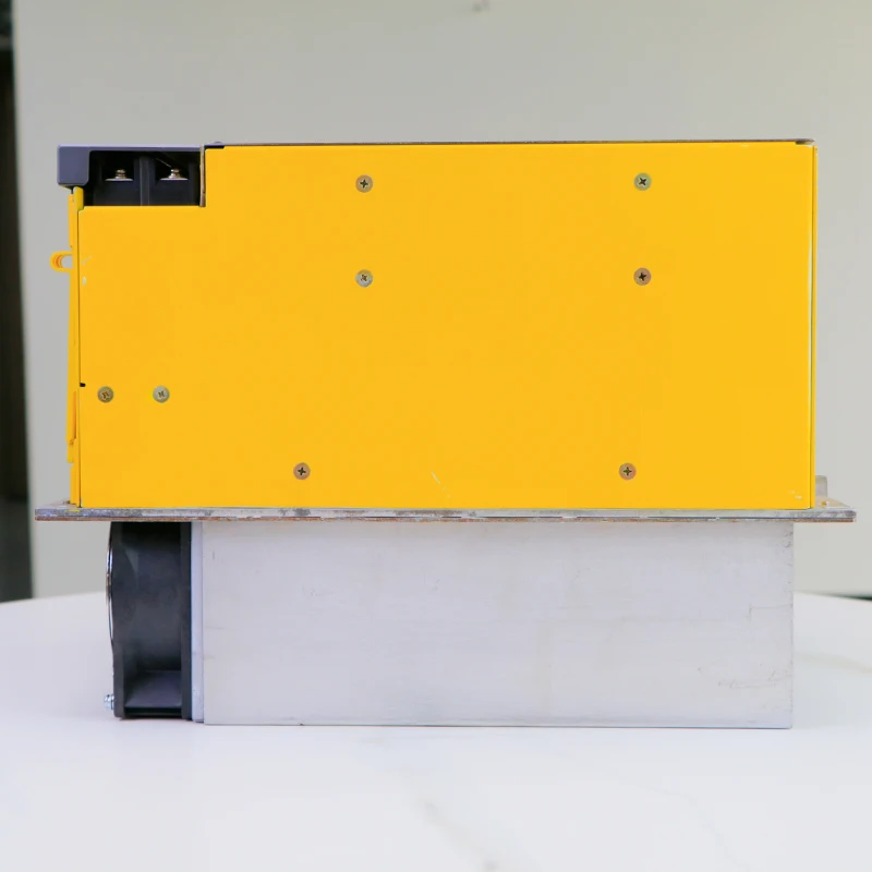 FANUC a06b-6151-h100 A06B-6151-H100 # H580 оригинальный усилитель шпинделя в хорошем состоянии
FANUC a06b-6151-h100 A06B-6151-H100 # H580 оригинальный усилитель шпинделя в хорошем состоянии