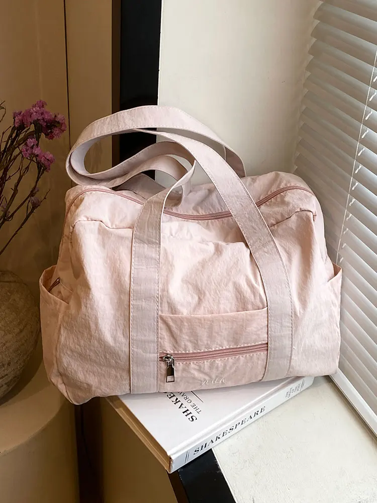 Lightweight Nylon Yoga Fitn Bag Large Capaci Travel Tote Bag Single oulder Jogging Bag Soft Ox Cloth Pure Color
Lightweight Nylon Yoga Fitn Bag Large Capaci Travel Tote Bag Single oulder Jogging Bag Soft Ox Cloth Pure Color