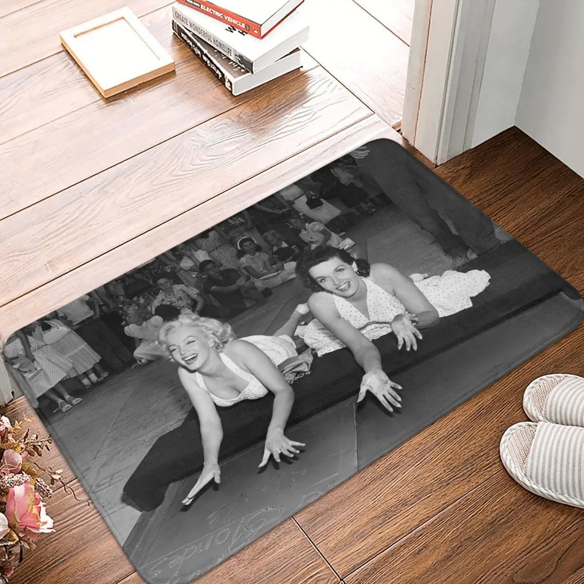 Marilyn Monroe And Jane Russell Doormat Rug carpet Mat Footpad Bath mat Non-slip toilet Balcony Parlor durable Washable
Marilyn Monroe And Jane Russell Doormat Rug carpet Mat Footpad Bath mat Non-slip toilet Balcony Parlor durable Washable