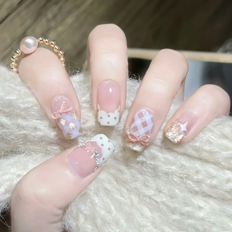 10Pcs Handmade Nail Everyday Short Pink French Tips with Cat-Eye Bow Design Press-On Nail Perfect for Gifti To Women and Friends
10Pcs Handmade Nail Everyday Short Pink French Tips with Cat-Eye Bow Design Press-On Nail Perfect for Gifti To Women and Friends