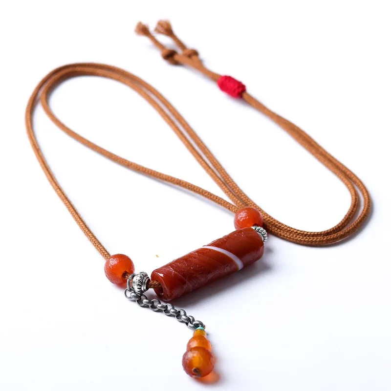 Handwoven Patinated Large Hole Banded Old Agate Necklace Chinese Style Gourd Agate Sweater Chain Gifts
Handwoven Patinated Large Hole Banded Old Agate Necklace Chinese Style Gourd Agate Sweater Chain Gifts