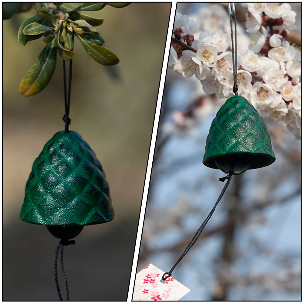 Retro Iron Hanging Ornament Pine Cone Wind Chime Decor Cast Iron Home Living Room Bedroom Office Cafe Studio Outdoor Indoor
Retro Iron Hanging Ornament Pine Cone Wind Chime Decor Cast Iron Home Living Room Bedroom Office Cafe Studio Outdoor Indoor