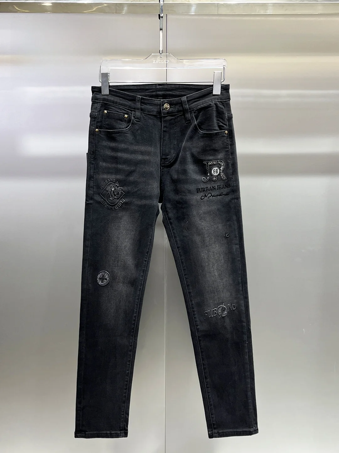 Faionable Printed Casual Waed Slim Fit Men's Jeans Autumn Winter Spring Trendy Long Pants mid Waist Button Closure
Faionable Printed Casual Waed Slim Fit Men's Jeans Autumn Winter Spring Trendy Long Pants mid Waist Button Closure