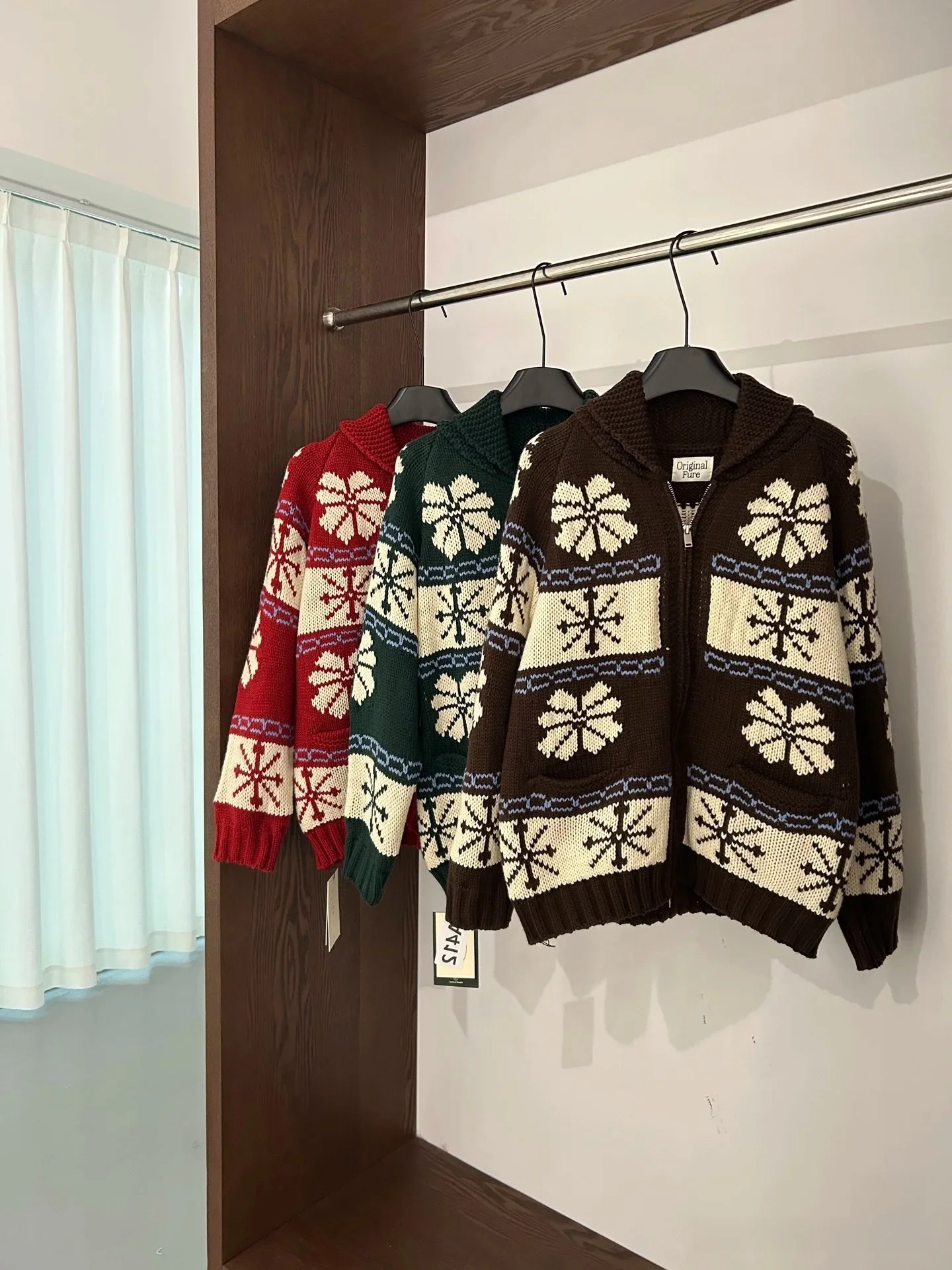 Корейский винтажный вязаный свитер со снежинками, пальто, женский свободный крой, длинный кардиган све, Fure Dongdaemun, Новое поступление
Корейский винтажный вязаный свитер со снежинками, пальто, женский свободный крой, длинный кардиган све, Fure Dongdaemun, Новое поступление