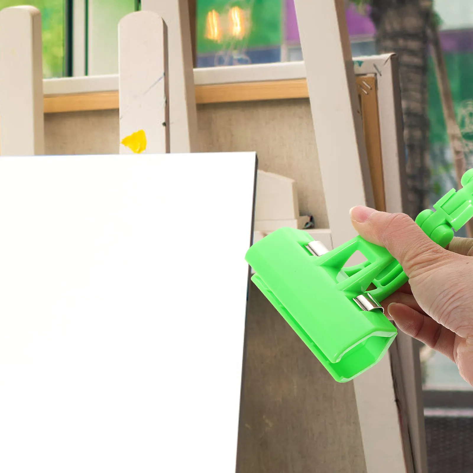 1Pcs Turnable Sturdy Plastic Photo Holder Sketch Clip for Artists Students Office Workers Drawing Painting Sketching Board
1Pcs Turnable Sturdy Plastic Photo Holder Sketch Clip for Artists Students Office Workers Drawing Painting Sketching Board