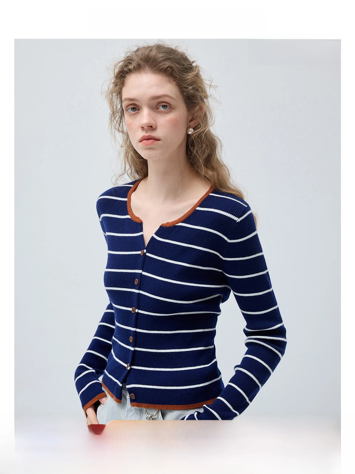 Vega Chang Striped Woolen Knitted Sweater Women's Faion Spring New Sle Commute Korean Version Slim Fit Long Sve Top
Vega Chang Striped Woolen Knitted Sweater Women's Faion Spring New Sle Commute Korean Version Slim Fit Long Sve Top