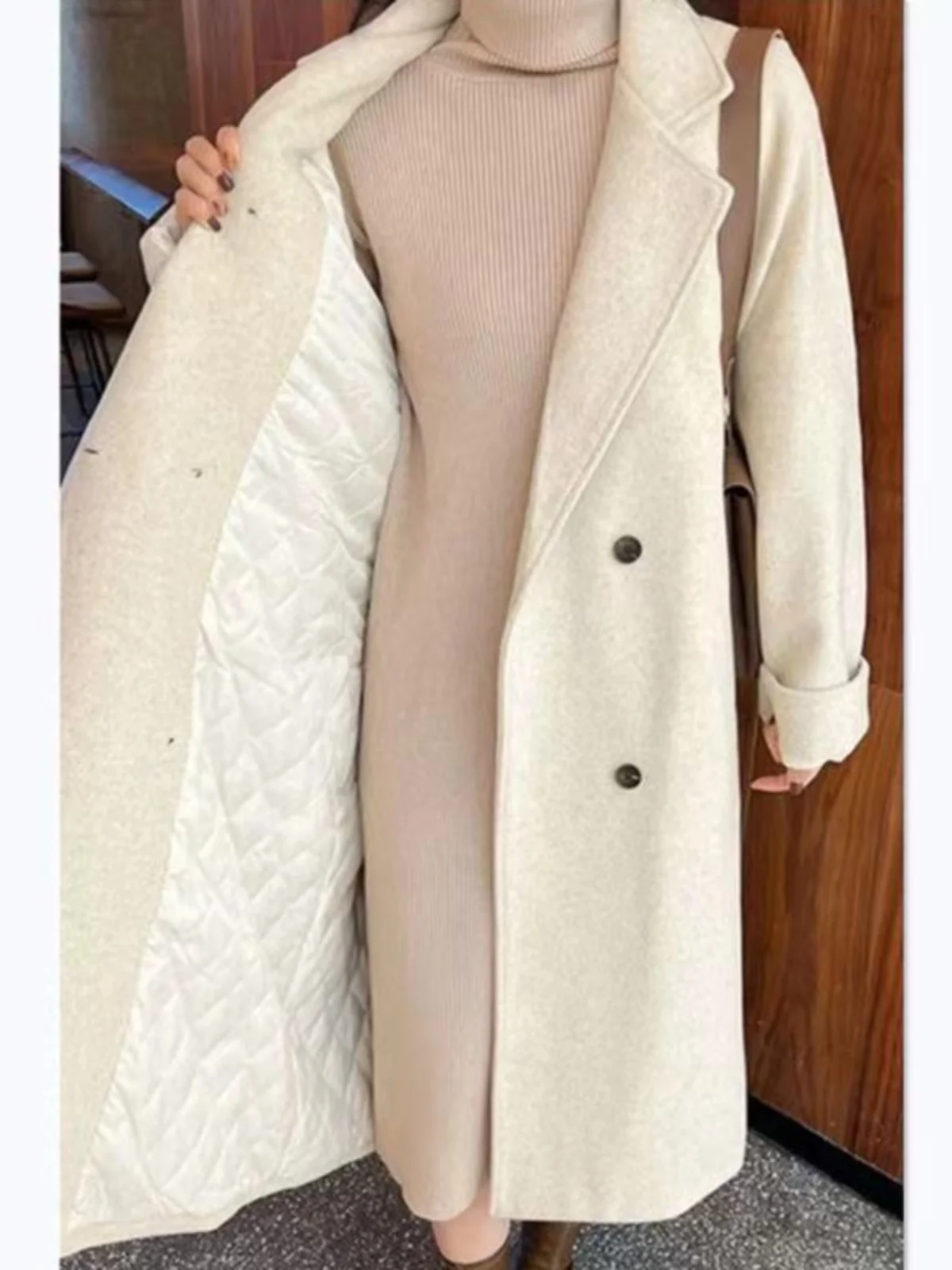 Thickened Large Size Cottonadded Woolen Coat Korean Style Commute Straightleg Thickened Wool Blend Long Jacket Female Outerwear
Thickened Large Size Cottonadded Woolen Coat Korean Style Commute Straightleg Thickened Wool Blend Long Jacket Female Outerwear
