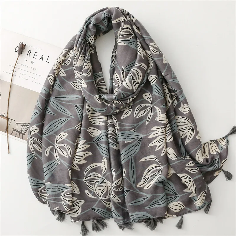 2023 Cotton New Flower Print Tassel Scarf Shawls Long Head Floral Scarves Hijab Wrap Free Shipping
2023 Cotton New Flower Print Tassel Scarf Shawls Long Head Floral Scarves Hijab Wrap Free Shipping