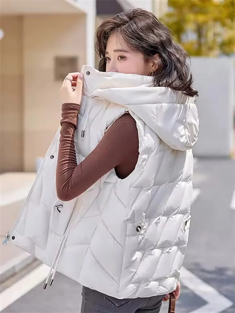 2025 New Detachable Hooded Down Cotton Vest Autumn Winter Women Short Warm Thick Waistcoat Solid Female Sleeveless Outwear
2025 New Detachable Hooded Down Cotton Vest Autumn Winter Women Short Warm Thick Waistcoat Solid Female Sleeveless Outwear