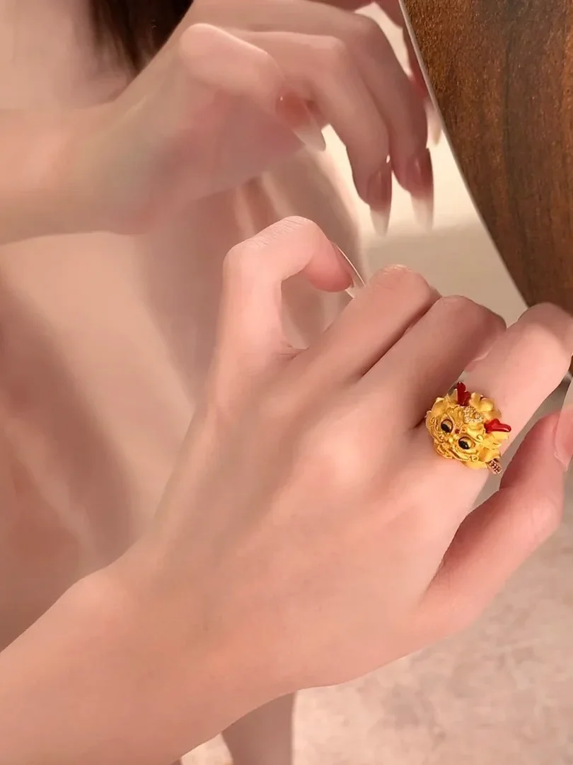 Винтажное золотистое кольцо с дизайном в виде мигающего колокольчика, инкрустированное бриллиантами, ретро-стиль, роскошное красное кольцо на палец
Винтажное золотистое кольцо с дизайном в виде мигающего колокольчика, инкрустированное бриллиантами, ретро-стиль, роскошное красное кольцо на палец