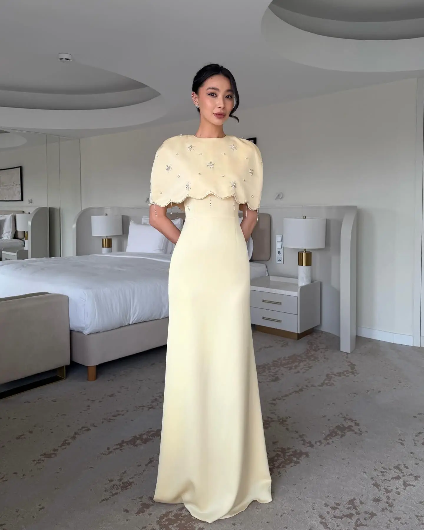 Customize Lemon Rhinestone Cape Evening Dress Elegant O-Neck Crystal Straight Waist shaping Back zipper Formal Cocktail Vestidos
Customize Lemon Rhinestone Cape Evening Dress Elegant O-Neck Crystal Straight Waist shaping Back zipper Formal Cocktail Vestidos
