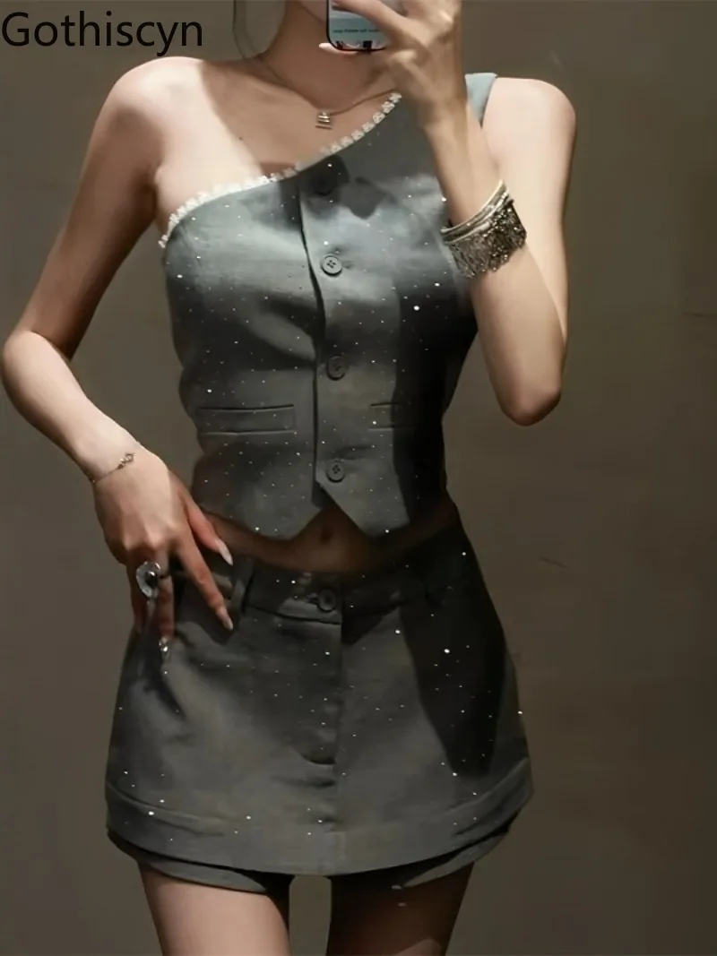 Gothiscyn Spicy Girl Set Women's Summer Rhinestone Off Shoulder Vest High Waisted Skirt Shorts Two-piece Set Female Clothes
Gothiscyn Spicy Girl Set Women's Summer Rhinestone Off Shoulder Vest High Waisted Skirt Shorts Two-piece Set Female Clothes
