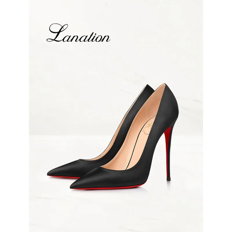 2026 New Black Satin High Heels Elegant Temperament Shallow Mouth Pointed Toe Thin Heel French 12cm Single Shoes Women
2026 New Black Satin High Heels Elegant Temperament Shallow Mouth Pointed Toe Thin Heel French 12cm Single Shoes Women