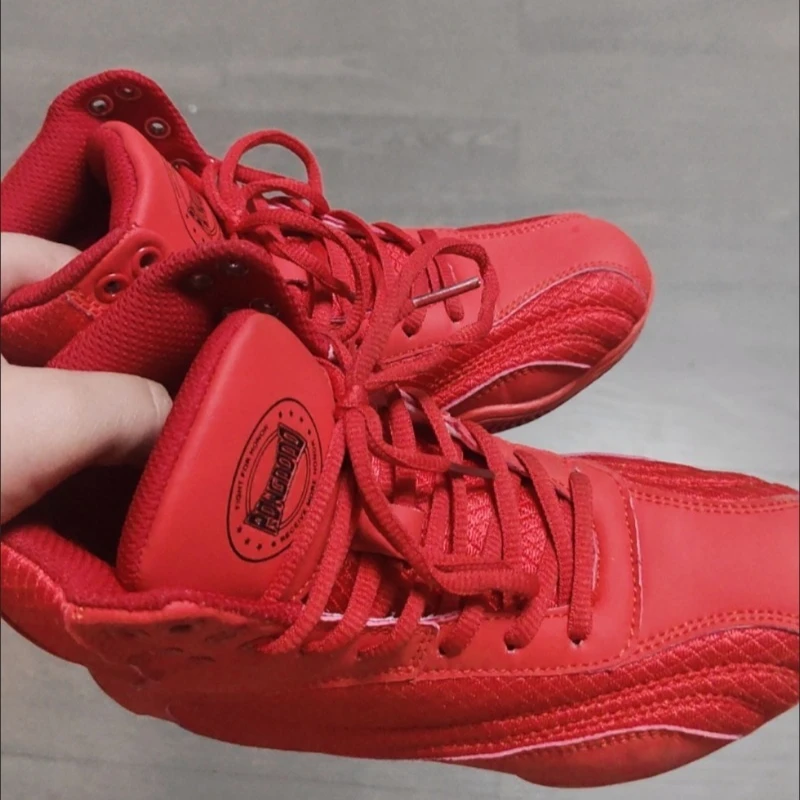 Professional Men Wrestling Sneakers Unisex Gym Training Shoe Man Top Quality Men Fighting Shoes Mid-Top Boxing Sport Shoes Men
Professional Men Wrestling Sneakers Unisex Gym Training Shoe Man Top Quality Men Fighting Shoes Mid-Top Boxing Sport Shoes Men