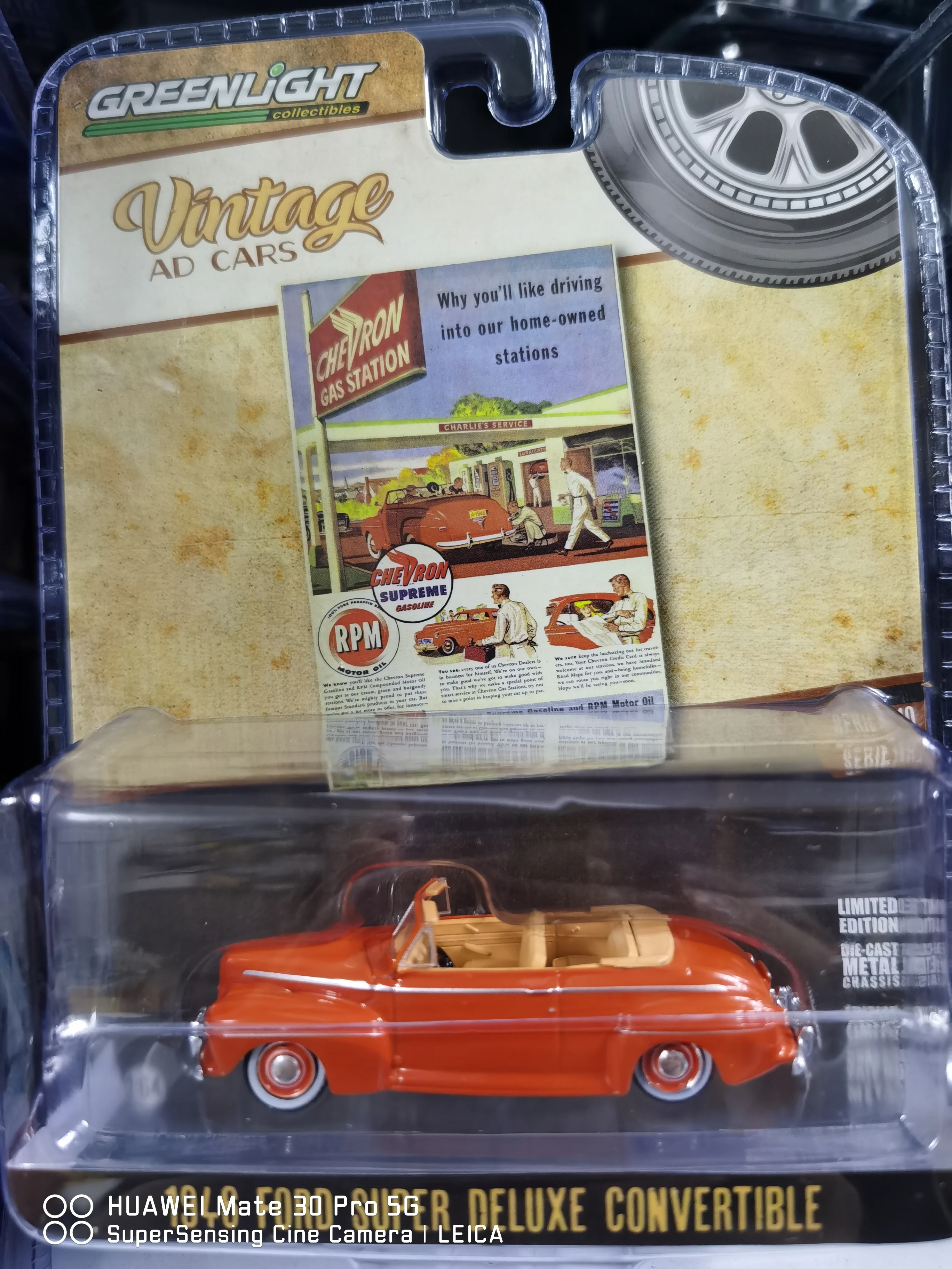GREENLIGHT 1:64 1946 FORD SIIPER DELUXE, коллекция трансформеров, литой под давлением, модель автомобиля, украшение, подарок
GREENLIGHT 1:64 1946 FORD SIIPER DELUXE, коллекция трансформеров, литой под давлением, модель автомобиля, украшение, подарок