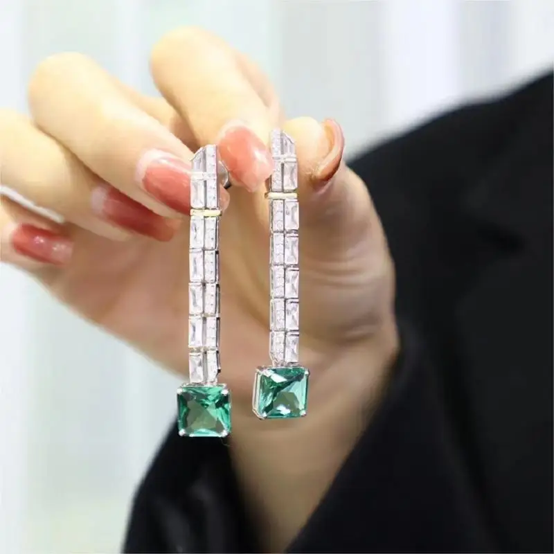 2023 Trend 925 Silver Paraiba Color Earring Set 5A Zirconia the Most Popular Style for Gift and Women
2023 Trend 925 Silver Paraiba Color Earring Set 5A Zirconia the Most Popular Style for Gift and Women