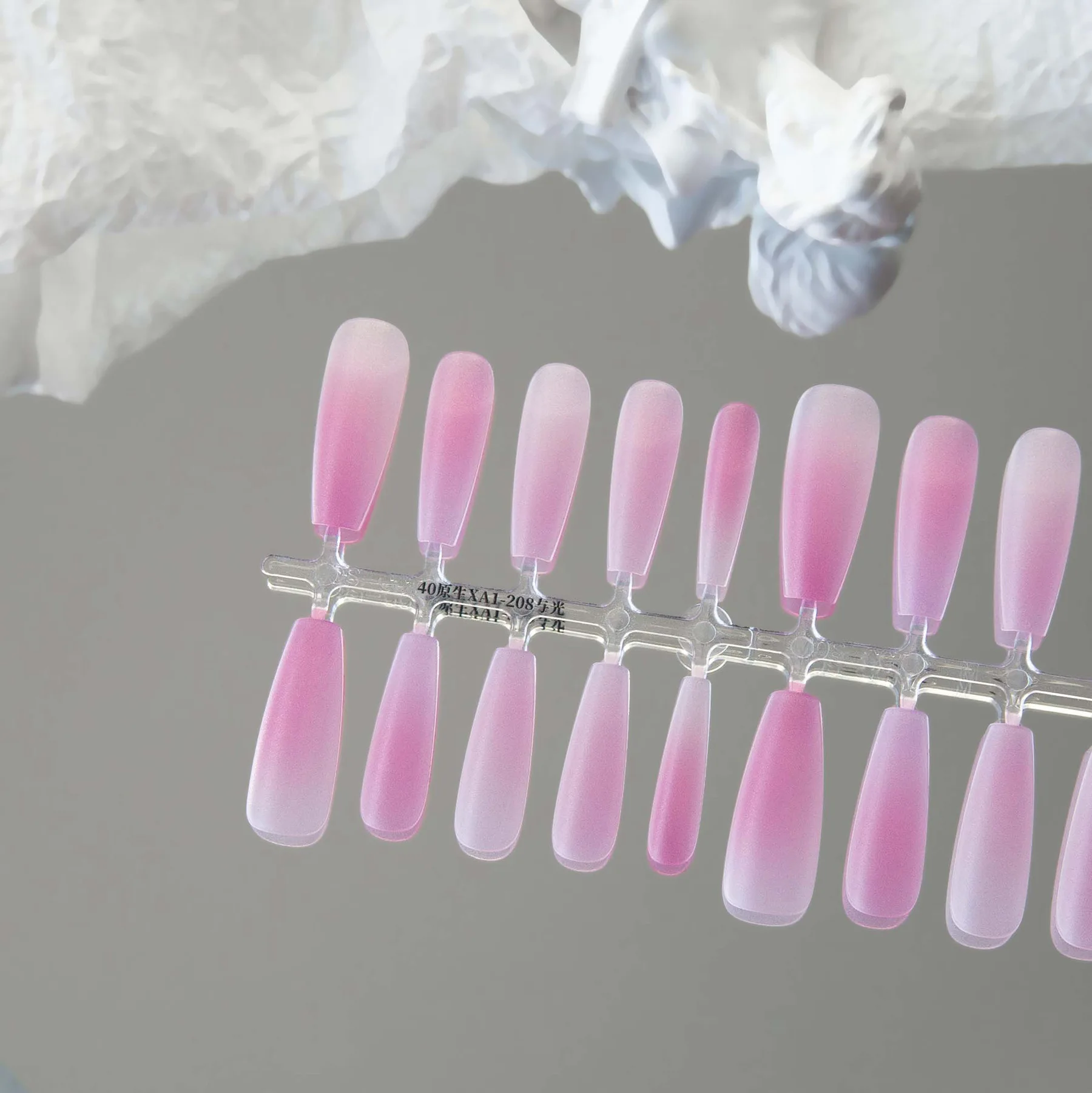 40 шт., накладные ногти с матовым градиентом, гроба средней длины, полное покрытие, аксессуары для дизайна ногтей, розовый, зеленый, красивый накладный декор для ногтей
40 шт., накладные ногти с матовым градиентом, гроба средней длины, полное покрытие, аксессуары для дизайна ногтей, розовый, зеленый, красивый накладный декор для ногтей