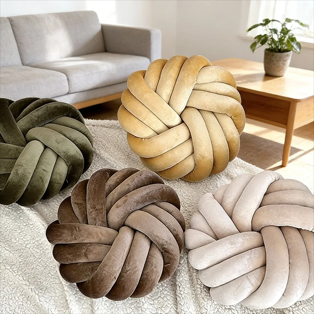 Бархатная трехпрядная круглая подушка, тканая плюшевая декоративная подушка для гостиной, прикроватная тумбочка, диван, эркер, домашнее использование
Бархатная трехпрядная круглая подушка, тканая плюшевая декоративная подушка для гостиной, прикроватная тумбочка, диван, эркер, домашнее использование