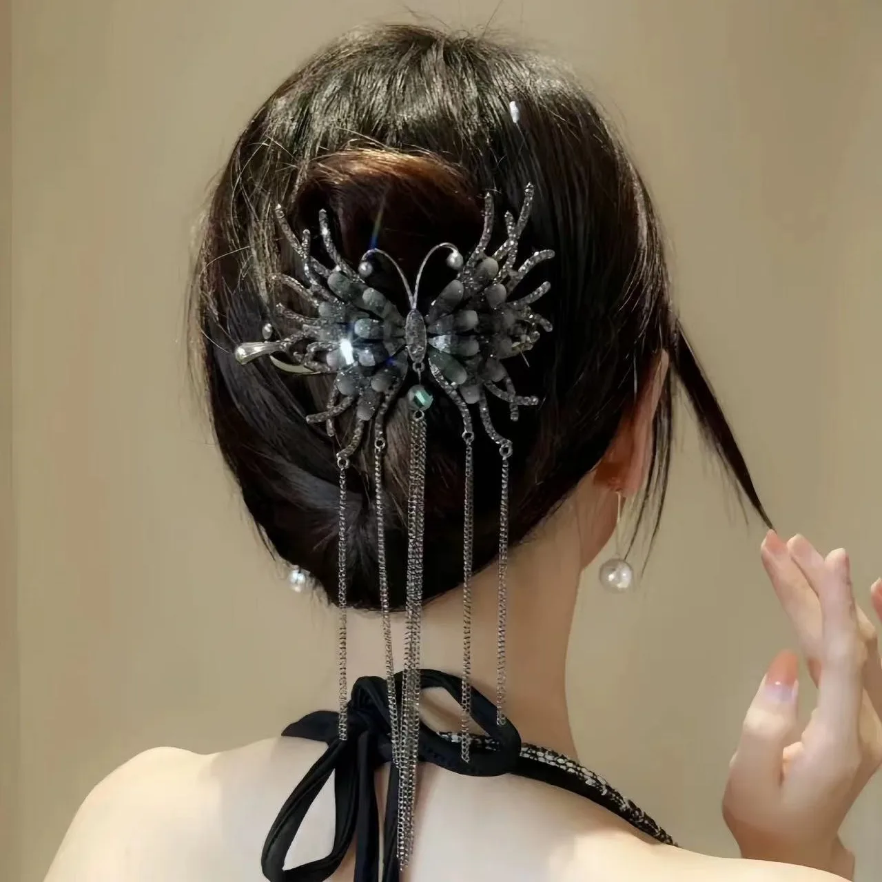 Ancient Style Butterfly Tassel Twist Clip Temperament Women's Back Hair Clip Super Fairy Swan One-word Clip Hair Accessories
Ancient Style Butterfly Tassel Twist Clip Temperament Women's Back Hair Clip Super Fairy Swan One-word Clip Hair Accessories