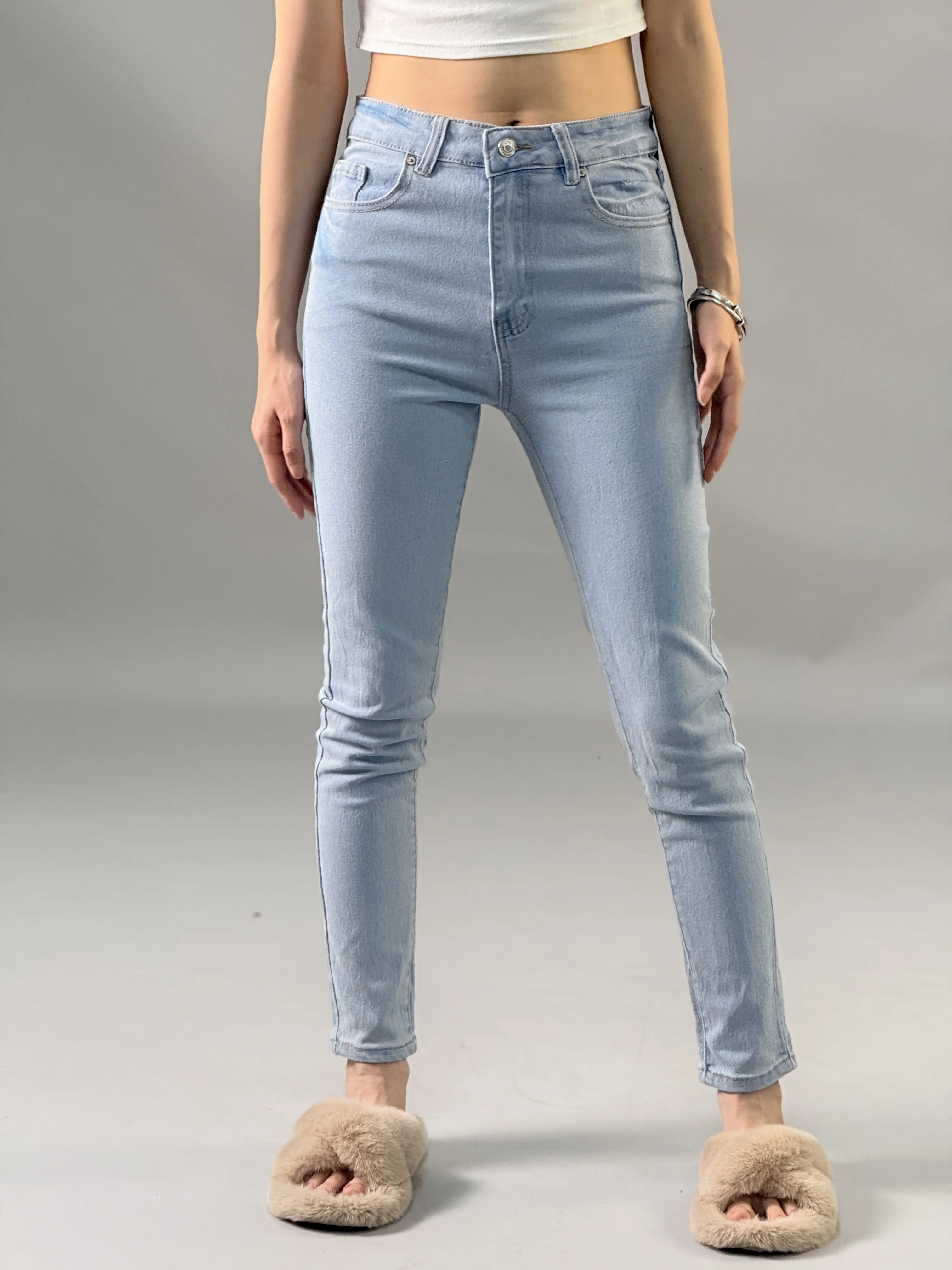 Light colored denim women's spring autumn new style high waisted slimming stretchable versatile pencil pants short pants
Light colored denim women's spring autumn new style high waisted slimming stretchable versatile pencil pants short pants