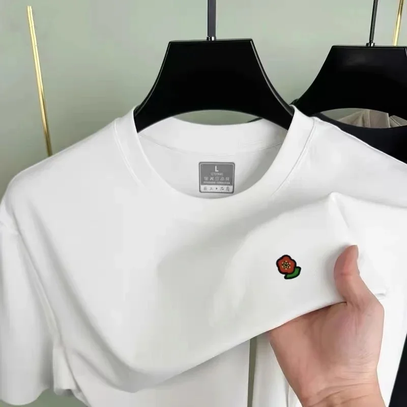 New luxury brand cotton men's round neck short sleeved T-shirt summer fashion flower embroidery original Korean style casual top
New luxury brand cotton men's round neck short sleeved T-shirt summer fashion flower embroidery original Korean style casual top