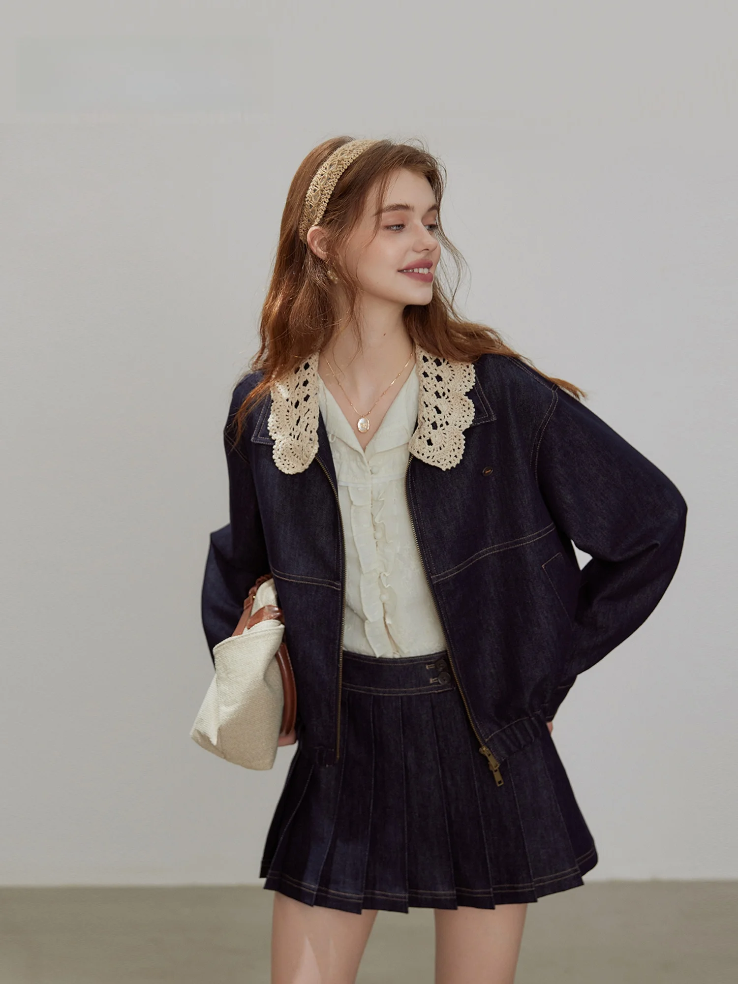 Cindral Autumn 2025 Women's Denim Jaet ort Sle Lace Collar Design Cotton Blend Comfortable Fit Casual Faion Top
Cindral Autumn 2025 Women's Denim Jaet ort Sle Lace Collar Design Cotton Blend Comfortable Fit Casual Faion Top