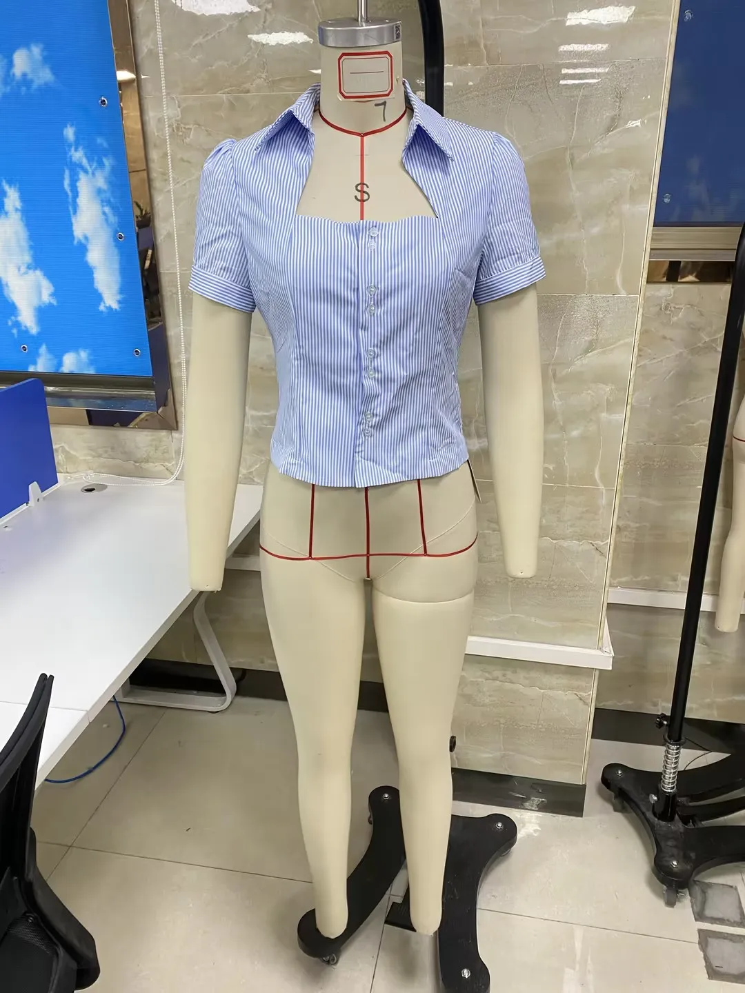 Women's Summer Stripe Print Shirt Short Sleeve Lapel Button Down Slim Fit Tops Streetwear
Women's Summer Stripe Print Shirt Short Sleeve Lapel Button Down Slim Fit Tops Streetwear