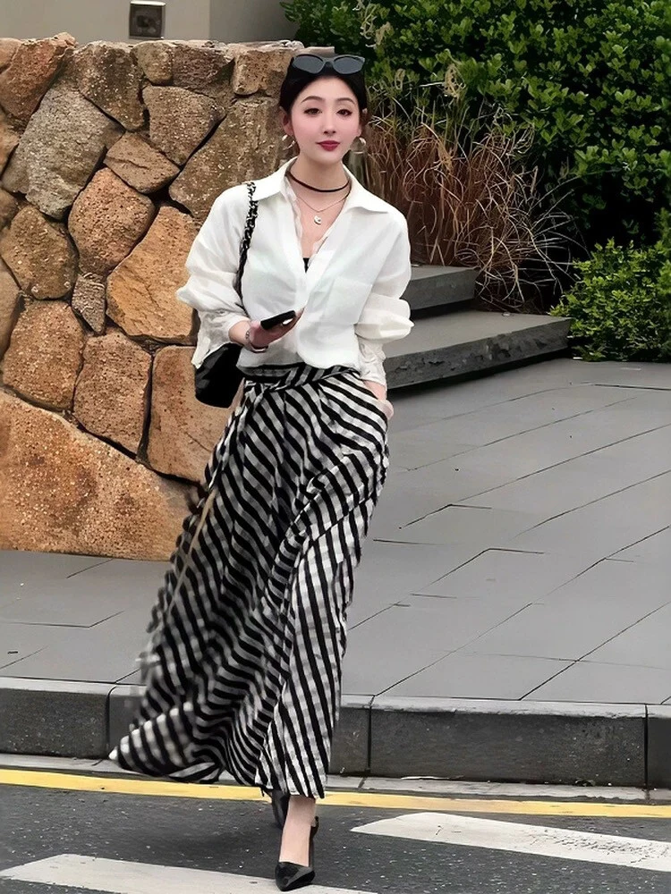 Summer New Style White Shirt Striped Half Skirt Elegant Set Women's Fashionable Commute Look High Waist Long Skirt Convenient
Summer New Style White Shirt Striped Half Skirt Elegant Set Women's Fashionable Commute Look High Waist Long Skirt Convenient
