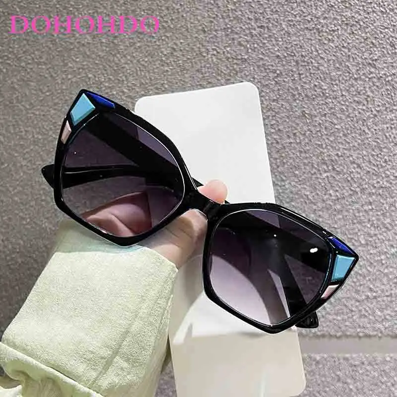 Fashion Cat Eye Sunglasses Women Men Lens Frame Colorful Decoration Luxury Brand Designer Street Photography Sun Glasses UV400
Fashion Cat Eye Sunglasses Women Men Lens Frame Colorful Decoration Luxury Brand Designer Street Photography Sun Glasses UV400
