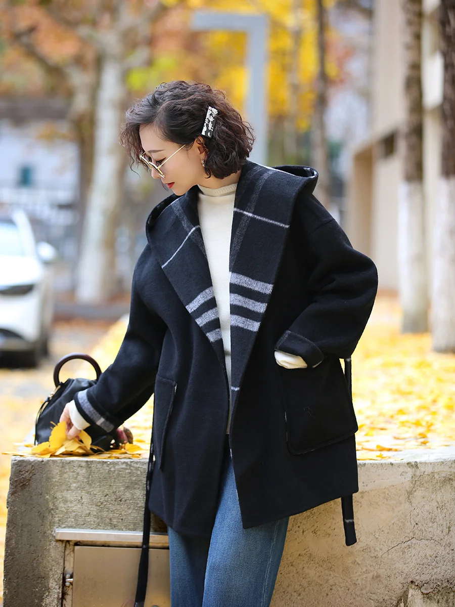 Warmth And Sle Woolen Coat Vintage Faion Loose Fit Wool Blend Robe Coat Long Sve V Ne Striped Design Button Detail
Warmth And Sle Woolen Coat Vintage Faion Loose Fit Wool Blend Robe Coat Long Sve V Ne Striped Design Button Detail