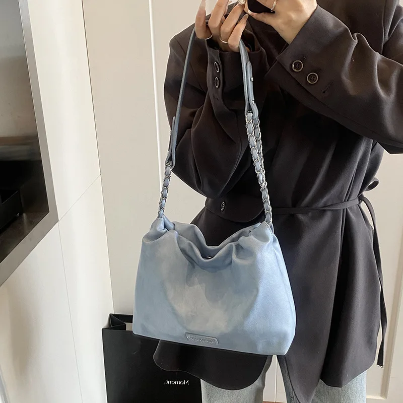 Bucket Bag Women's 2025 New Fashion High-end Shoulder Bag Super Fire Versatile Chain Messenger Bag
Bucket Bag Women's 2025 New Fashion High-end Shoulder Bag Super Fire Versatile Chain Messenger Bag