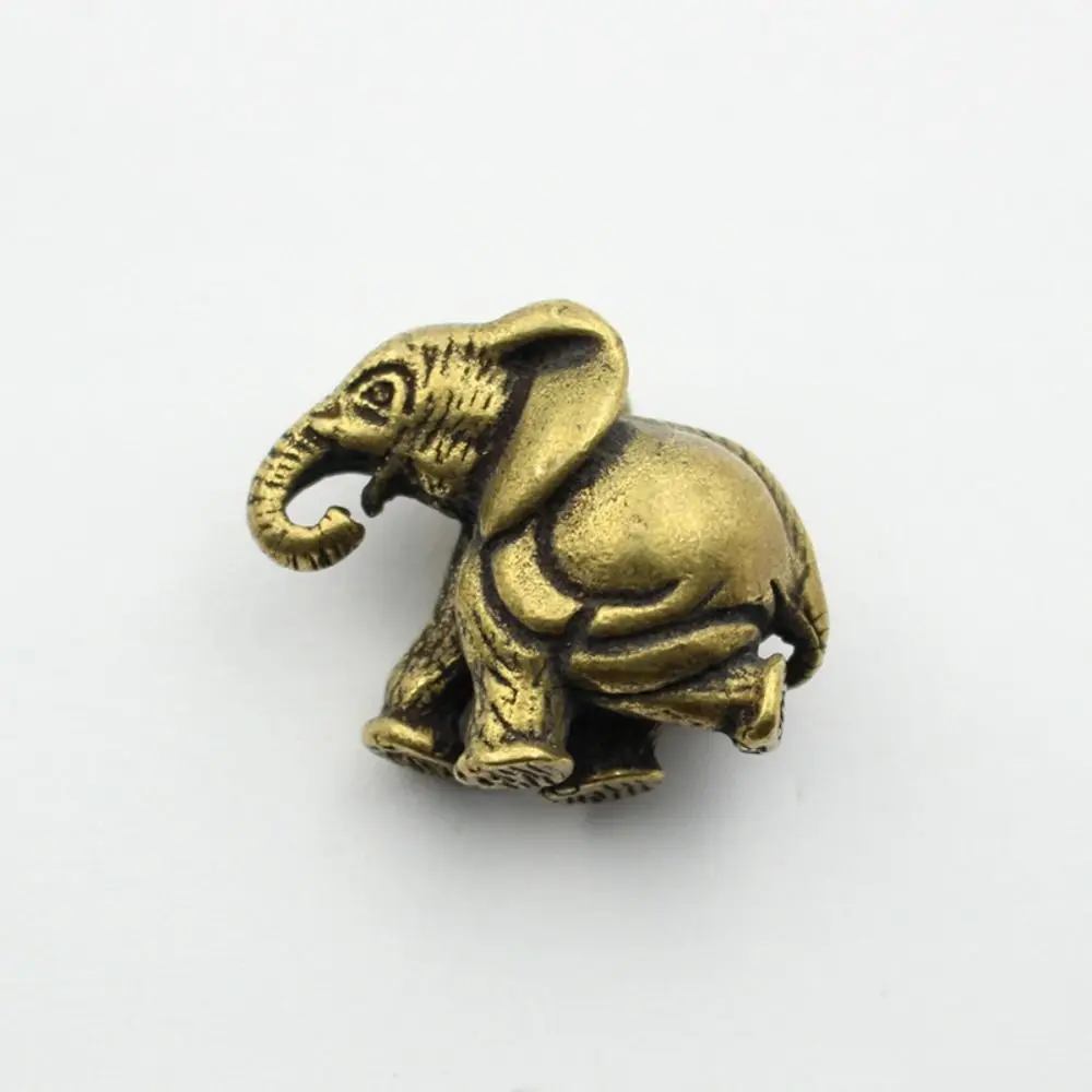 Vintage Fortune Micro-carved Brass DIY Crafts Collection Desk Ornament Elephant Figurines Animal Statue Miniatures
Vintage Fortune Micro-carved Brass DIY Crafts Collection Desk Ornament Elephant Figurines Animal Statue Miniatures