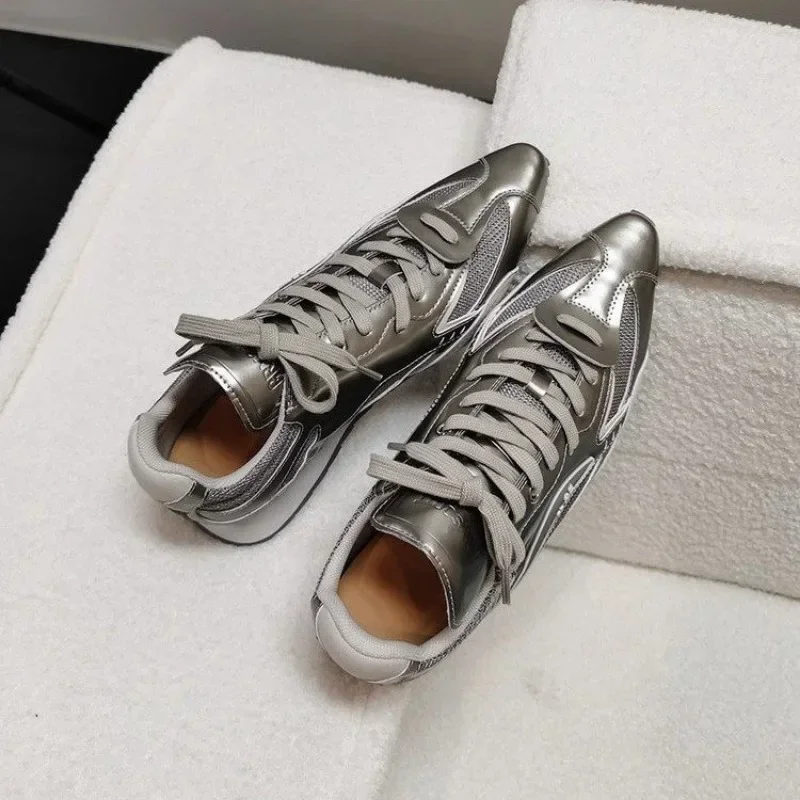 Women's Shoes New Flats Pointed Toe Women Sneakers Sport Lace-up Mesh Shoes Women Running Shoe Fashion Breathable Casual Sneaker
Women's Shoes New Flats Pointed Toe Women Sneakers Sport Lace-up Mesh Shoes Women Running Shoe Fashion Breathable Casual Sneaker