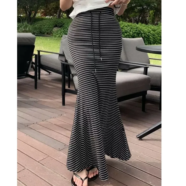 High Waist Slimming Stripe Fish Tail Skirt Dongda Gate Elegant Korean Style Commute mid Waist Polyester Blend Knitted Midi Skirt
High Waist Slimming Stripe Fish Tail Skirt Dongda Gate Elegant Korean Style Commute mid Waist Polyester Blend Knitted Midi Skirt