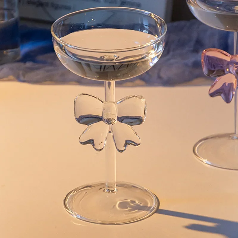 1 Piece Elegant Transparent Pink Bowknot Champagne Coupes Water Tumbler 300ml 10oz Lovely Bowknot Decor Glass Cup
1 Piece Elegant Transparent Pink Bowknot Champagne Coupes Water Tumbler 300ml 10oz Lovely Bowknot Decor Glass Cup