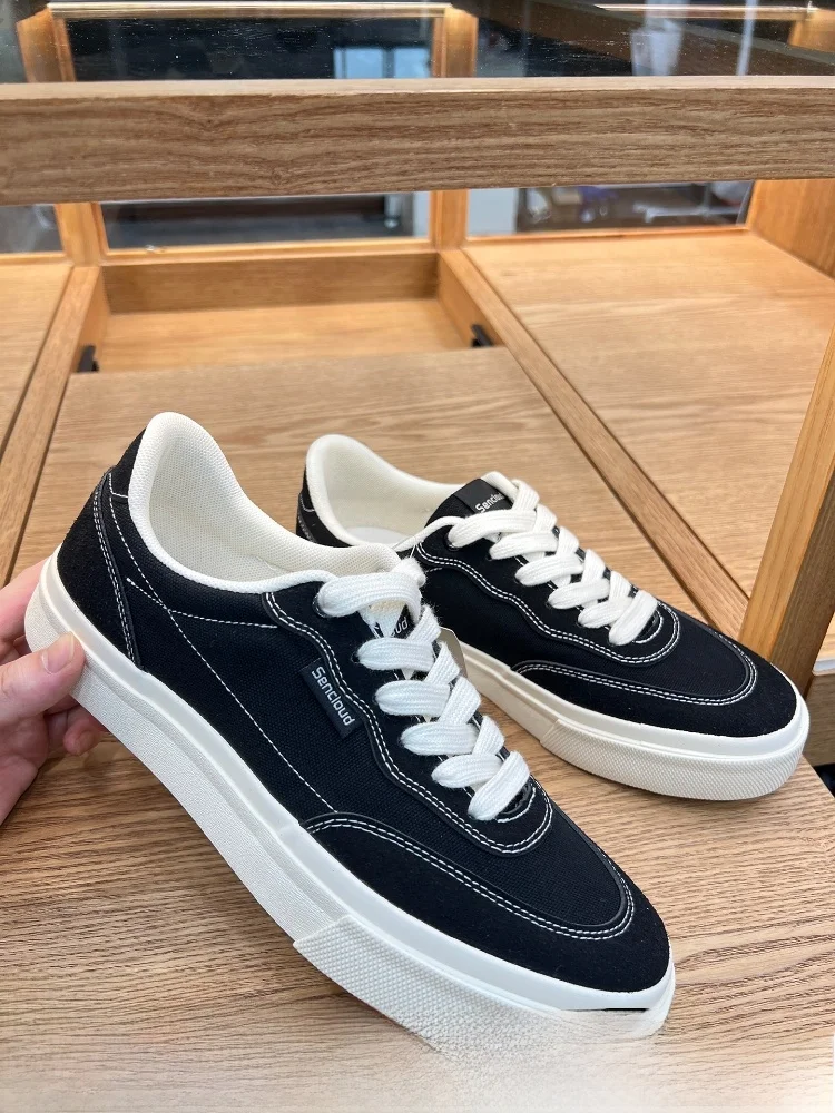Unisex Retro Sports Casual Shoes Breathable Anti-slip Pig Leather Patchwork Dequan Men's Shoes Versatile Comfortable Leisure ...
Unisex Retro Sports Casual Shoes Breathable Anti-slip Pig Leather Patchwork Dequan Men's Shoes Versatile Comfortable Leisure ...