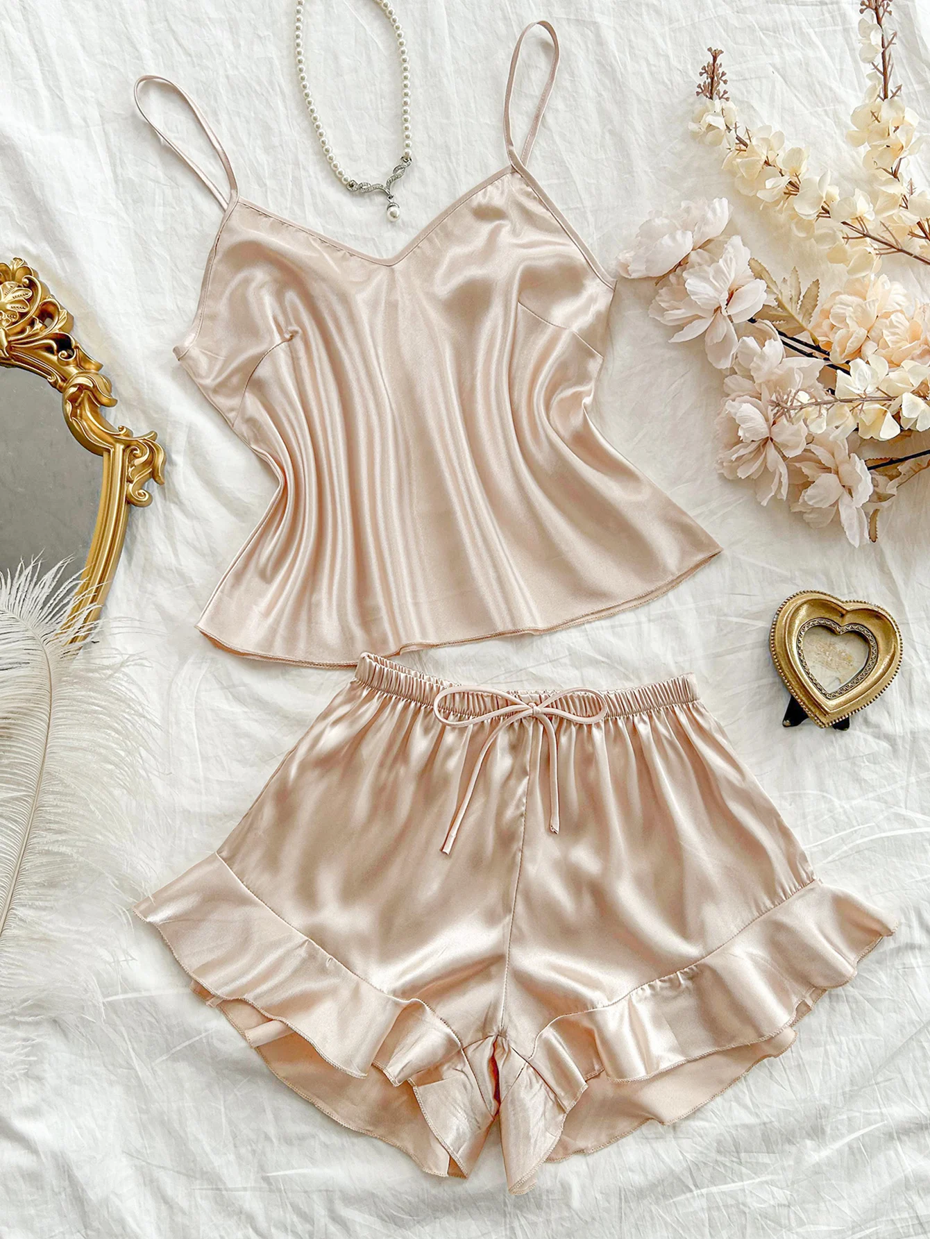 V Neck Fashion Women's Pajama Set Simple Halter Ruffle Hem short Home Wear Summer Sleepwear Two piece
V Neck Fashion Women's Pajama Set Simple Halter Ruffle Hem short Home Wear Summer Sleepwear Two piece