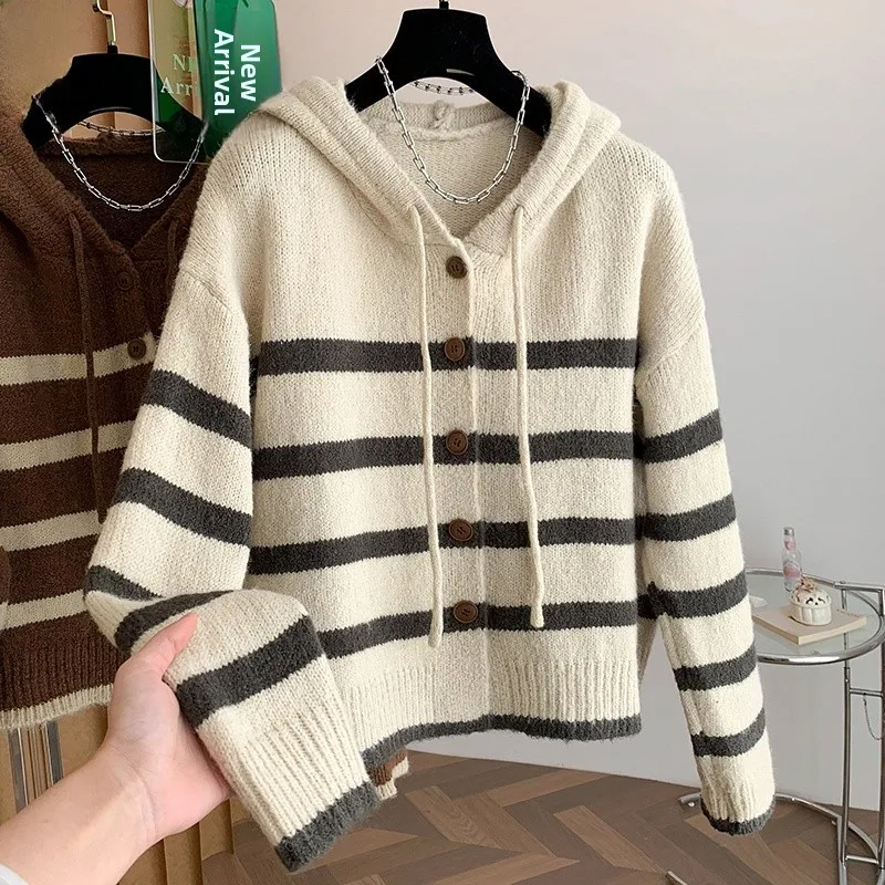 New Hooded Striped Long Sleeve Knitted Cardigan Women's Outerwear Autumn Winter Seasonal Regular Thickness Universal Fit
New Hooded Striped Long Sleeve Knitted Cardigan Women's Outerwear Autumn Winter Seasonal Regular Thickness Universal Fit