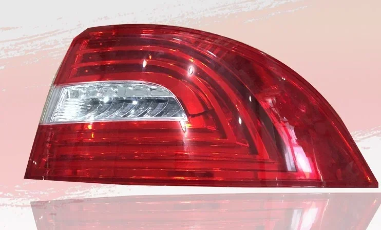 Стайлинг автомобиля Osmrk для Skoda Superb 2013-2015, задний фонарь, стоп-сигнал, дневные ходовые огни, сигнал заднего хода, противотуманные фары
Стайлинг автомобиля Osmrk для Skoda Superb 2013-2015, задний фонарь, стоп-сигнал, дневные ходовые огни, сигнал заднего хода, противотуманные фары