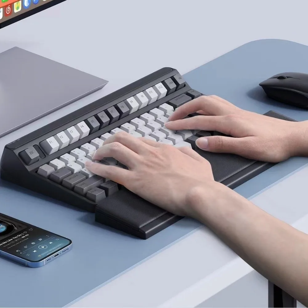 Soft Wrist Rest Pad Storage Space Alleviate Wrist Strain Ergonomic Hand Support Rubber Base Desktop Storage Box
Soft Wrist Rest Pad Storage Space Alleviate Wrist Strain Ergonomic Hand Support Rubber Base Desktop Storage Box